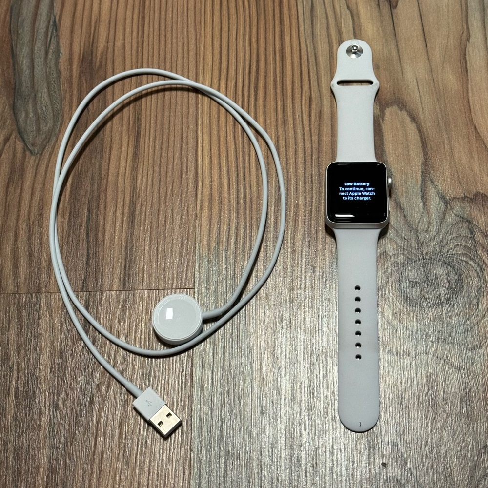 • apple watch •
